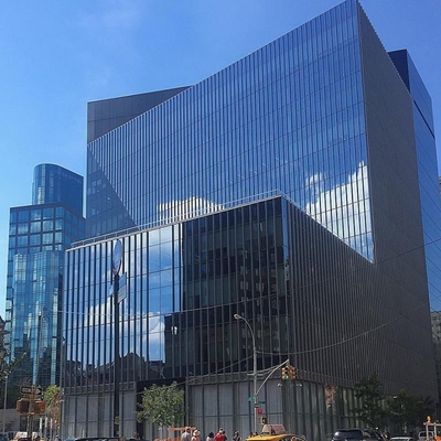 Édifice de bureaux, façade, fenêtre, rideau, mur de rideau en alliage d'aluminium unifié