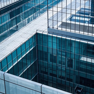 Élégante finition personnalisée mur de rideau de verre trempé pour le bureau à domicile commercial