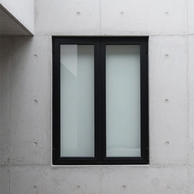 Fenêtre coulissante en aluminium avec cadre de 1,2 mm, design moderne et insonorisation